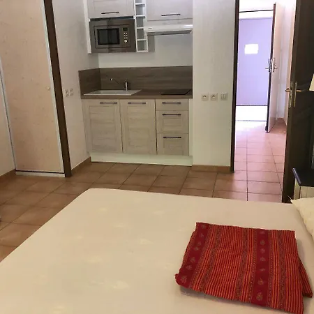 Lagrange La Closerie ברז'אק