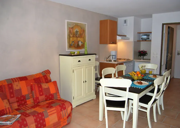 Lagrange Vacances La Closerie Баржак