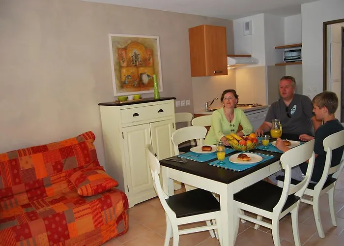 База отдыха Lagrange Vacances La Closerie 3*