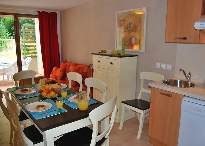 Lagrange Vacances La Closerie 3*