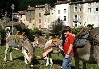 Lagrange Grand Bleu - La Closerie 3* Barjac